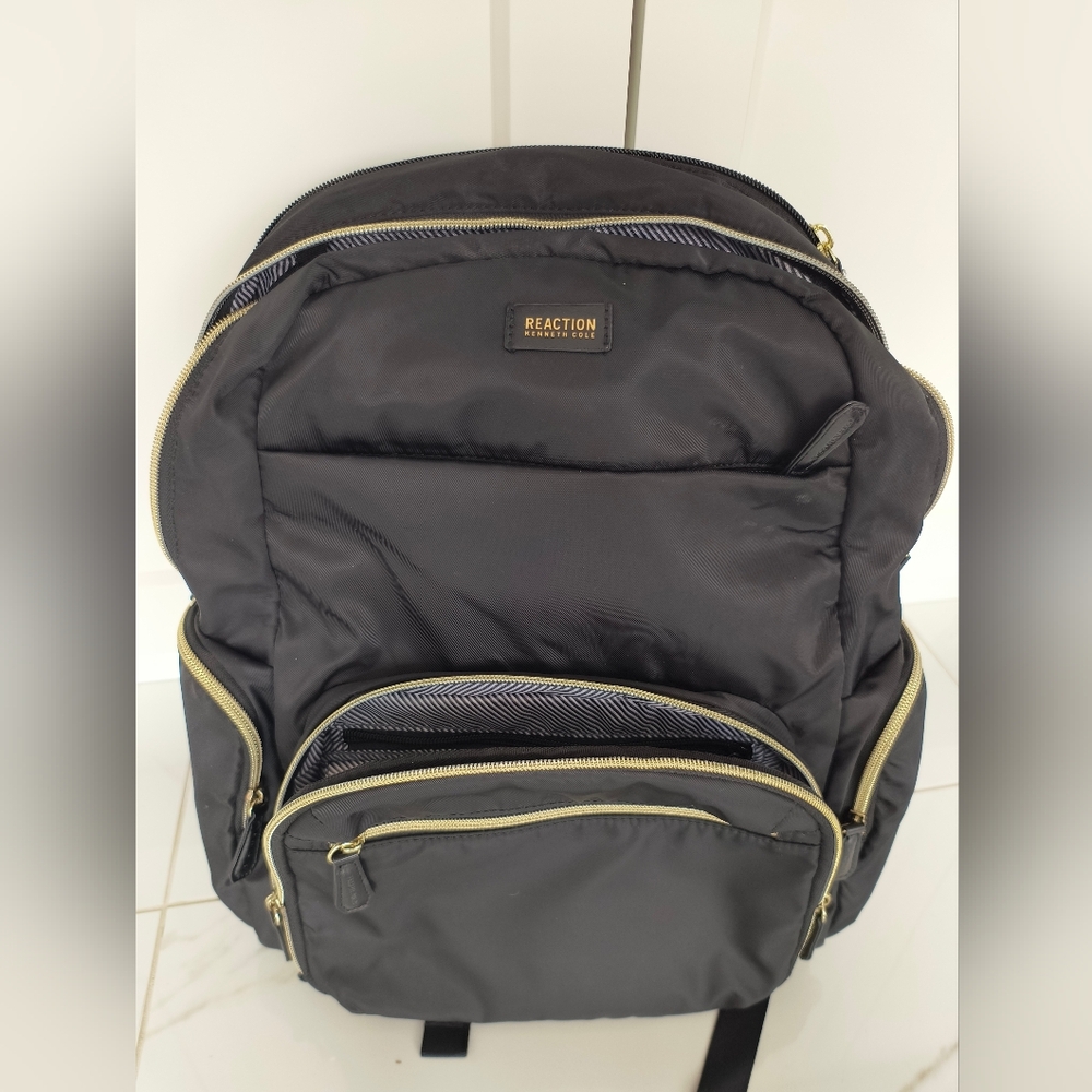 Kenneth Cole Reaction Black Backpack Modern Design